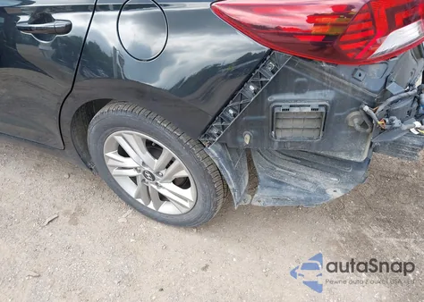 2019 Hyundai Elantra Value Edition из США, поврежденный, VIN 5NPD84LF4KH444862